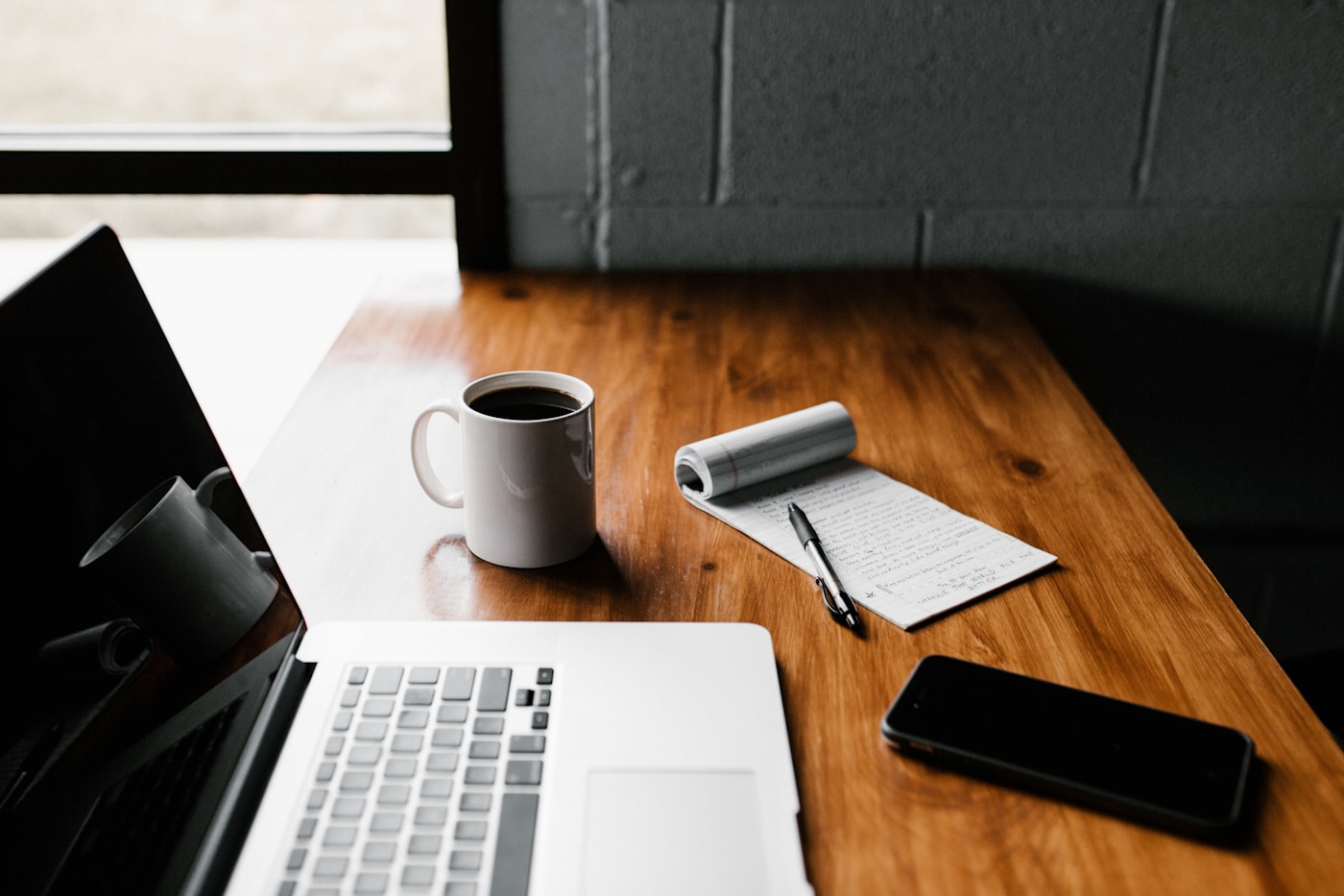 An Ingros Sales specialist on a client call
